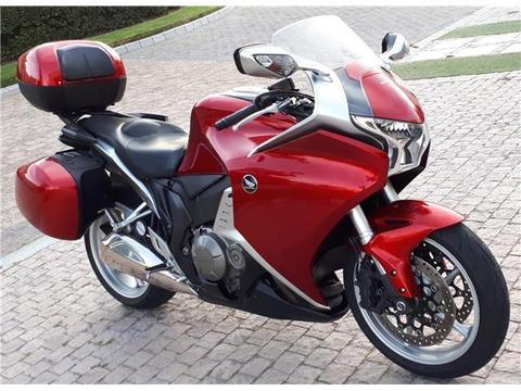 HONDA VFR1200 F (19000Km, FSH Honda)