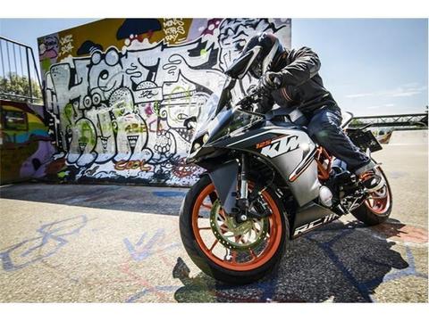 NEW!!! KTM RC 125 ABS Clearance Price