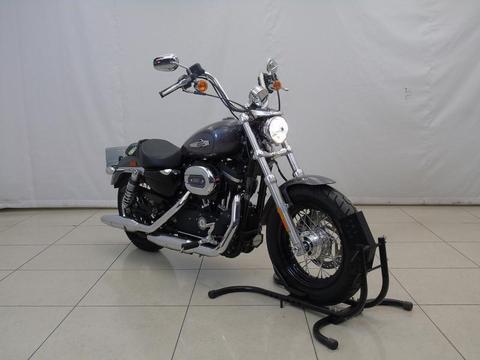 2016 Harley Davidson Sportster XL1200C 1200 Custom