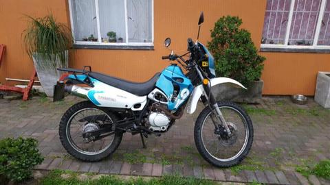 Hunter GY125CC with helmet for sale