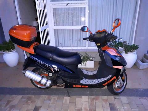 Jonway adventure 2 150cc scooter R7500