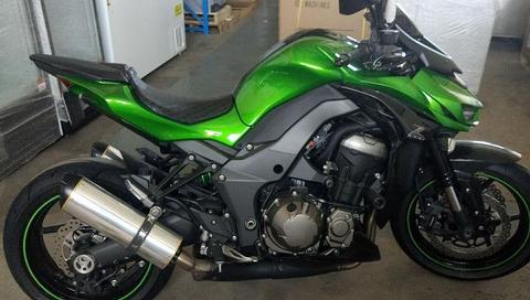 Kawasaki z1000 2015 with extras, almost brand new or swop for bakkie