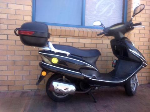 Vuka 2007 125cc scooter for sale Bothasig