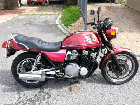 1981 1100 Suzuki candy apple red bike
