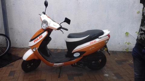 Big boy pulse scooter 150cc R6000