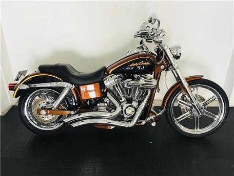 Harley-Davidson CVO Screaming Eagle Dyna - METALHEADS MOTORCYCLES