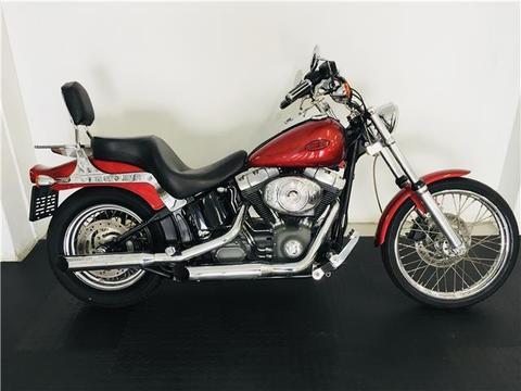 Harley-Davidson Softail Custom - METALHEADS MOTORCYCLES