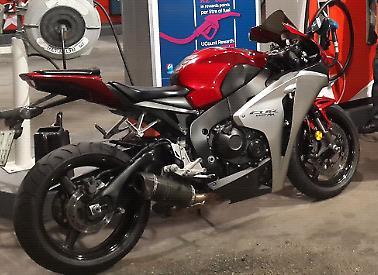 Honda cbr1000rr 2008 fireblade