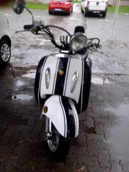 Gomoto yesterday scooter 150cc
