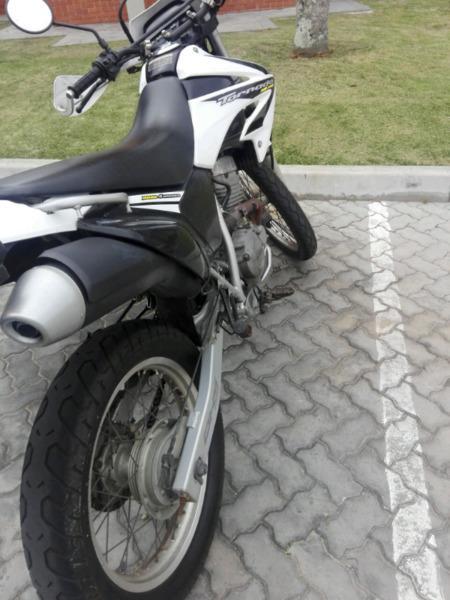 HONDA TORNADO XR 250cc