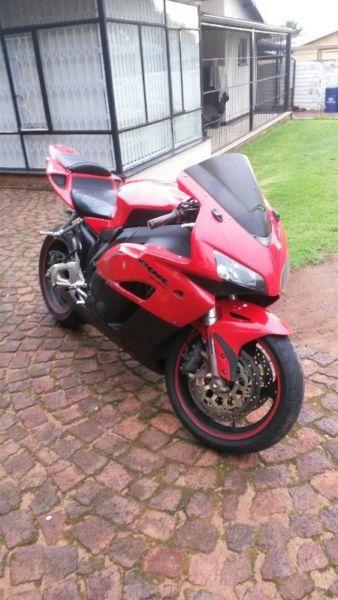 Honda CBR 1000 2004