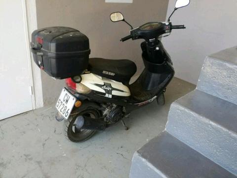 Big Boy 125 cc Scooter