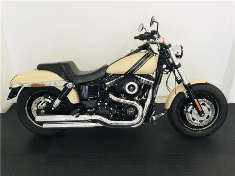 Harley-Davidson Dyna Fat Bob - METALHEADS MOTORCYCLES