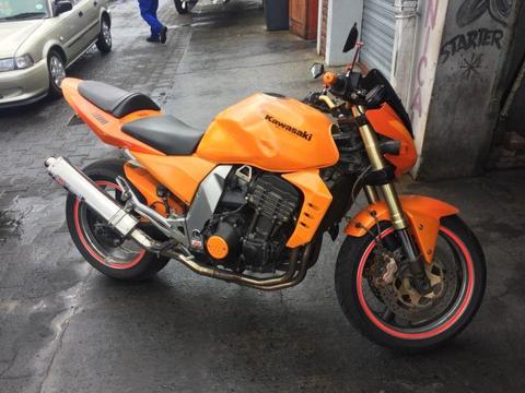 Kawasaki Z1000 for sale or swap for a car of Same vel