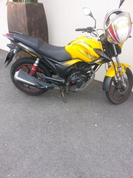 I AM SELLING A MOTOMIA 150 FOR R5000