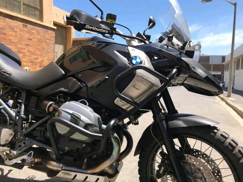 2013 BMW Dakar GS1200 Triple Black with 2 keys