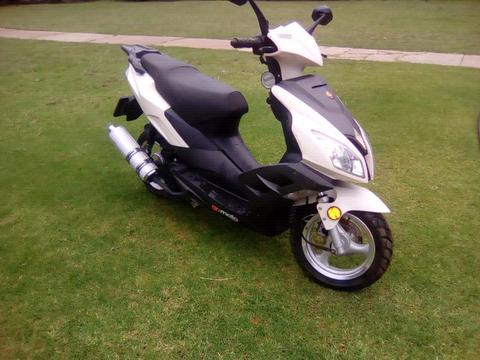 2010 gomoto nippi 125 ( 142km)