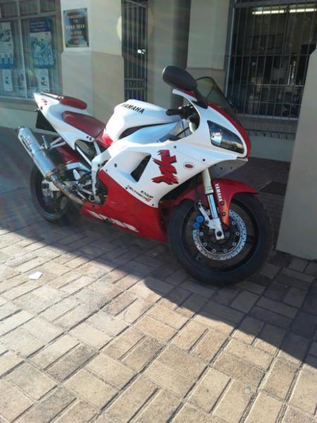 Yamaha R1 'Bargain'