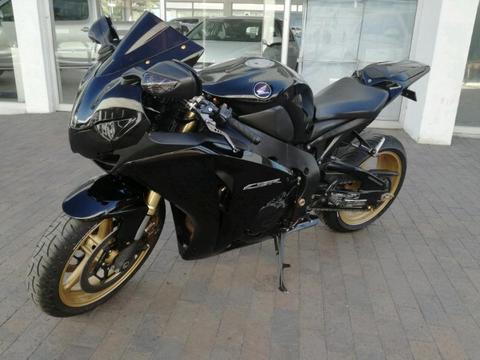 Honda CBR 1000RR (ABS)