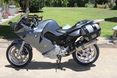 BMW F800ST IN EXCELLENT CONDITION 2007