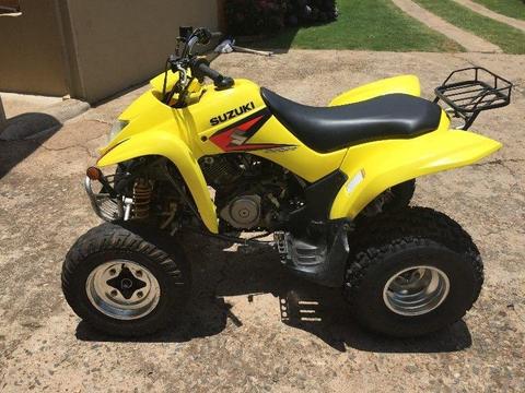 Suzuki LTZ250 quad