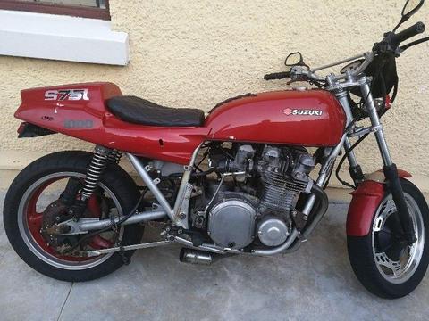 Kawasaki z1000 in gs750 frame for sale R10 000neg or swap for 400 CC