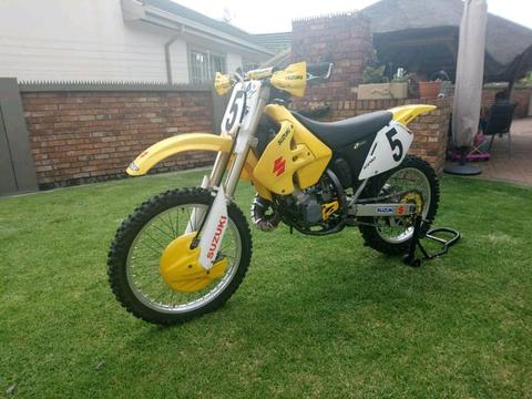 Suzuki Rm125