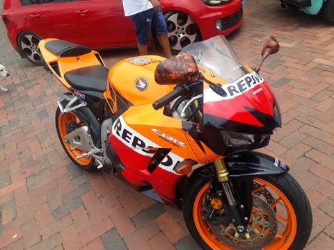 Honda Repsol 600rr mint condition