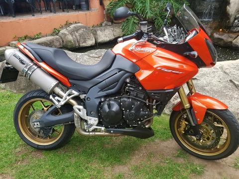 Triumph 1050 tiger abs