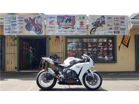 Honda CBR 1000RR @ TAZMAN MOTORCYCLES