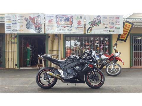SUZUKI GSX-R 750 @ TAZMAN MOTORYCLES