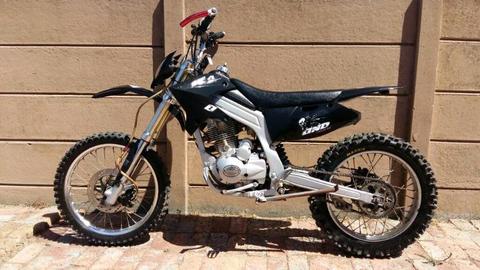 Looking for a 200cc dirt bike