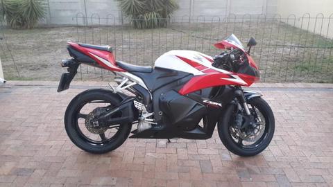 2010 Honda CBR600 *R15k below book Retail Value