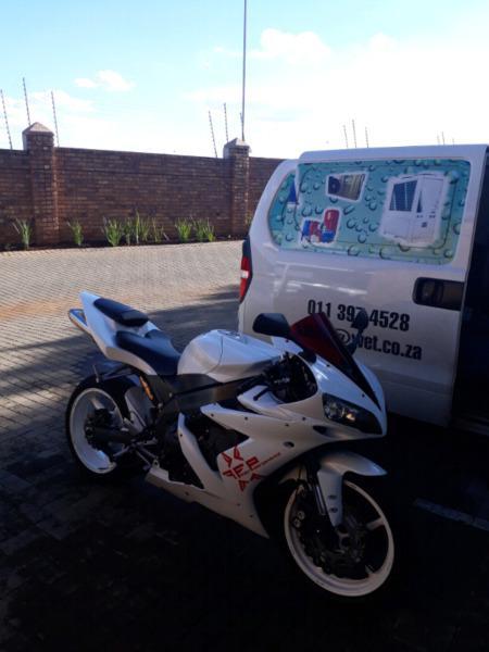 R1 YAMAHA