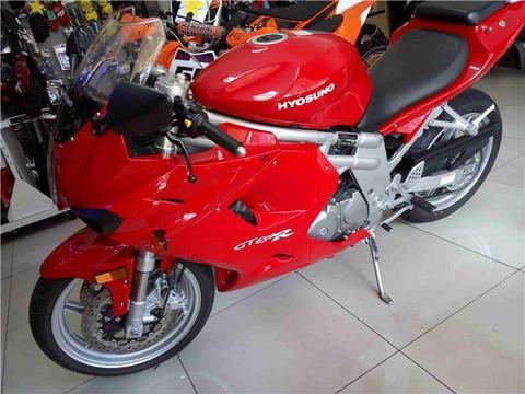 2006 Hyosung GT650R in Immaculate Condition R42500