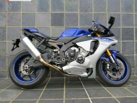 2017 YAMAHA YZF-R1(Finance Available) +- R 4 700 PM (With No Deposit)!!!