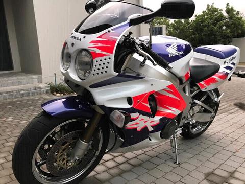 Honda cbr 900cc