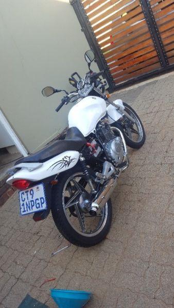 Suzuki EN 125 2012 Model
