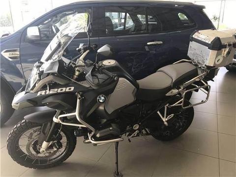 BMW GSA 1200 2016 with brand new Michelin Tyres