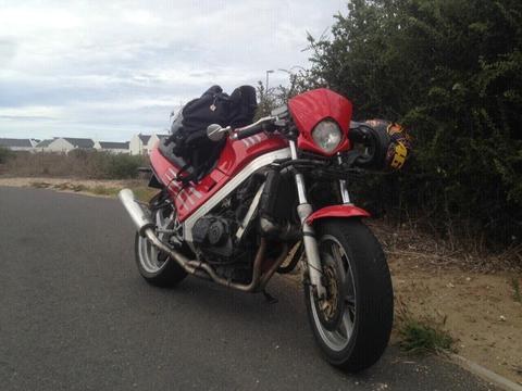 Honda VFR 750 F for sale . urgent sale