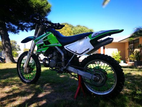 Kawasaki KDX200 *EXCELLENT CONDITION *