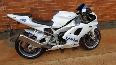 1998 Yamaha YZF-R25000