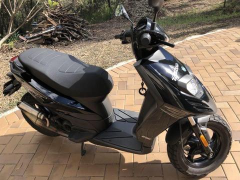 2017 Piaggio Typhoon 50 Scooter / Moped