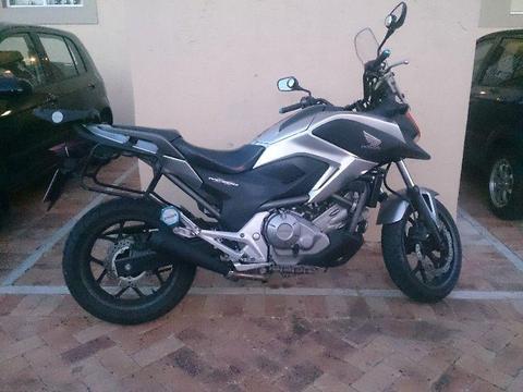 FINANCE AVAILABLE! 2013 Honda NC700X With Panier Set & Other Extras
