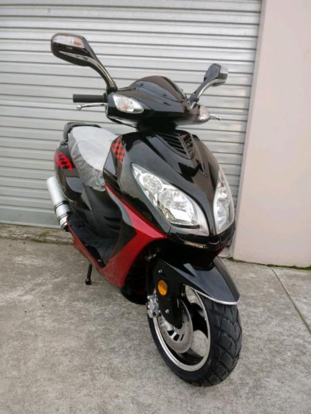 Zest 150cc Scooter. New