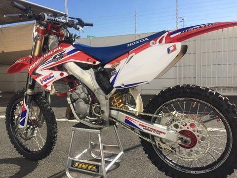 MINT 2007 CR125 2T FOR SALE - LOTS OF EXTRAS & WELL LOOKED AFTER !