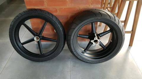 Harley rims and tyres