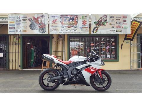 YAMAHA YZF-R1 @ TAZMAN MOTORCYCLES