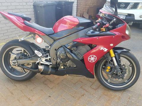 06 Yamaha R1