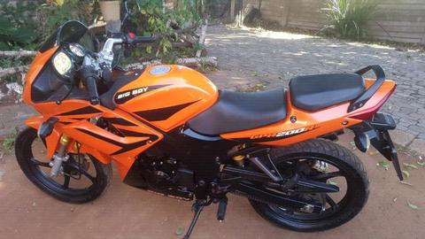 Big Boy GPR 200 R motorbike